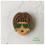 Lady M ビーズ刺繍ブローチ