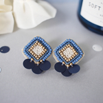 ビーズ刺繍𖦞 blue squareスパンコールピアス⧉