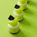 メロンのミニチュアケーキ