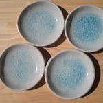 小皿（酸化オフケ釉）