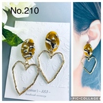 No.210  ワンコイン  マスタードマーブル×ゴールド大ぶりハートピアス／イヤリング❣️1000円以上送料無料❣️大ぶり ハート