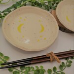 ★欲張りお月さまのトキメキ小皿