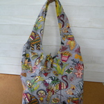 USA生地：表も裏もゾウやキリンのリバーシブルショッピングバッグ