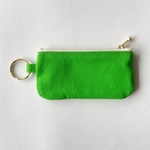 アマガエル色のポーチ小🐸