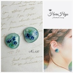 №127 ❁¨̮ かすみ草のくすみレジンピアス・イヤリング