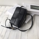 スマホポーチ　ワイドメッシュ バッグ ショルダーバッグ