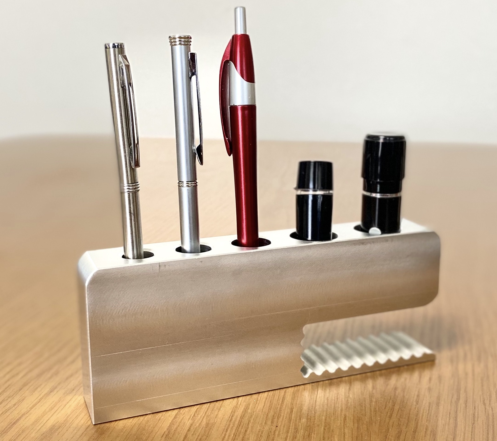 収納力抜群！金属製ペンスタンド（特大）・お洒落な印鑑置き - 金属