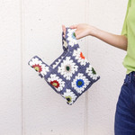 05クロシェバッグ(マチあり) Crochet bag with gusset 05 small flower