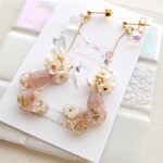 揺れるバタフライドライフラワーピアス/イヤリング  
