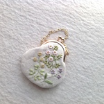 リネンと野の花刺繍の豆がま口5
