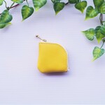 🔶小さいけど(^o^)たっぷり入るコインケース🔶　牛革　蒲公英イエロー　🔶 