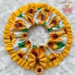 再販‎‪𓍯 ‬lovely 🎀 Cat frills ୨୧﻿ ひまわり×ギャザーフリル シュシュ首輪🌻 再販作品は受注後制作になる為、写真と柄の出方が異なりますのでご了承下さい☁*°