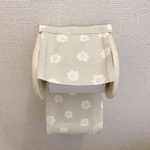 トイレットペーパーホルダー 北欧花柄 BE