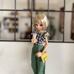 イエローカラーのレザーショルダーバッグ