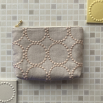 tambourine ポーチ  ベージュ×ピンク　ミナペルホネンの刺繍生地　タンバリン　