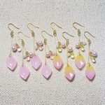 【ミク様専用】💛💕ひらりと桜イメージピアス🌸