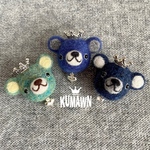 王冠クマ「kumawn/クマウン」ブローチ・黄緑  羊毛フェルト 可愛い