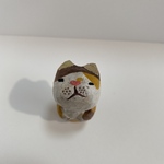 木彫り三毛ねこ~上を向いて生きよう~