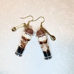 マカロンチョコパフェ　揺れるピアス