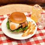 ベーコンエッグバーガーとポテト☆