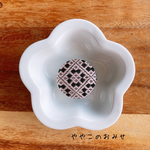 【選べる】こぎん刺しのくるみボタン(マグネット/ブローチピン/ヘアゴム)●花つなぎ