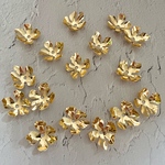 ゴールド　花 イヤリング  アクセサリー パーツ ハンドメイド　 6個フラワー