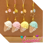 ❣️オプションでお買い得2個¥600❣️星で可愛く⭐️あみぐるみアイス🍦のストラップ《バニラ》《ストロベリー》《レモン》《ミント》