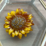 ひまわりの帯留