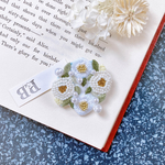 1点物//leaseWhiteFlower ビーズ刺繍ブローチ