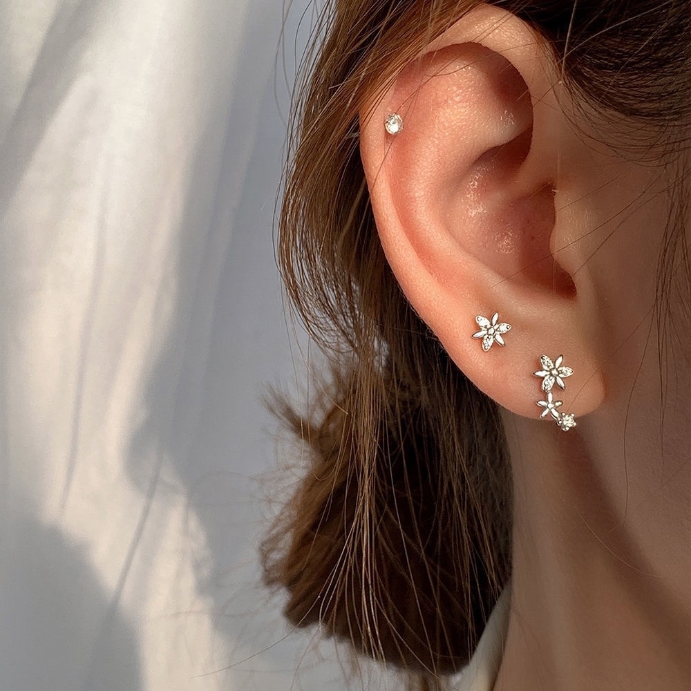 【ちょこちっぷ】hinahinaxMatsushigeUil ピアス 小さいピアス フラワー 花 シンプル かわいい ジルコニア ミニ