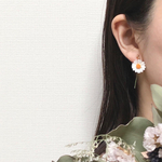 【紙で作る】デイジー イヤリング ・ピアス　初夏