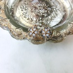 プチフラワーノンホールピアス