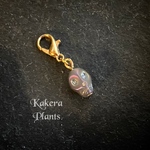 〘ニュアンスグレー〙スカル アミュレットチャーム/Skull amulet charm