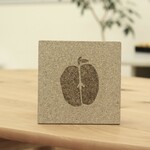 木製 りんごのアートパネル