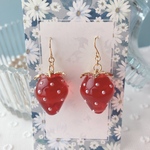 *いちごピアス*苺 イチゴ ストロベリー*大人可愛いピアス*イヤリング*ハンドメイド*おしゃれ*