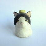 つぐみ製陶所 王様猫の一輪挿し＊ハチワレネコ