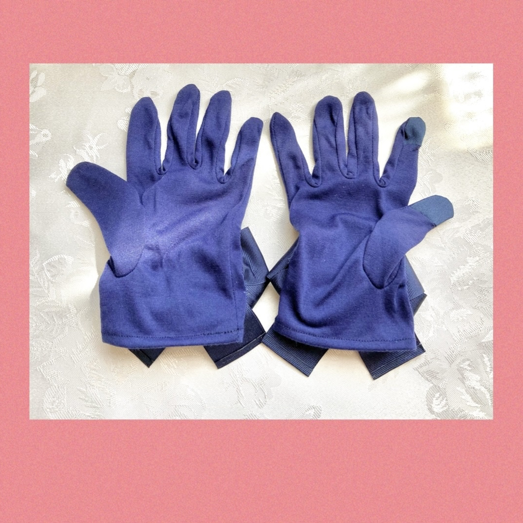 残り僅か 大人可愛いふっくらのUV手袋 ネイビー - HANDMADE