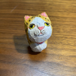 木彫りキジトラ猫~上を向いて生きよう~