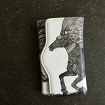 ＼メンズギフト／風はこぶ馬のキーケース