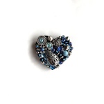 小サイズ　con Azul 12   Antique Silver Beads Reunion  ハートのビーズ刺繍ブローチ
