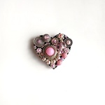 小サイズ　con Rosa 7  Antique Silver Beads Reunion  ハート刺繍ブローチ
