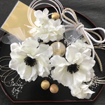 【成人式　結婚式　長持ち髪飾り】アネモネ　紫陽花　卒業式  和装  袴　振袖　かすみ草　紐アレンジに変更可