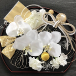 【成人式　結婚式　長持ち髪飾り】胡蝶蘭　紫陽花　卒業式  和装  袴　振袖　かすみ草　和玉　金箔　紐アレンジ　変更可