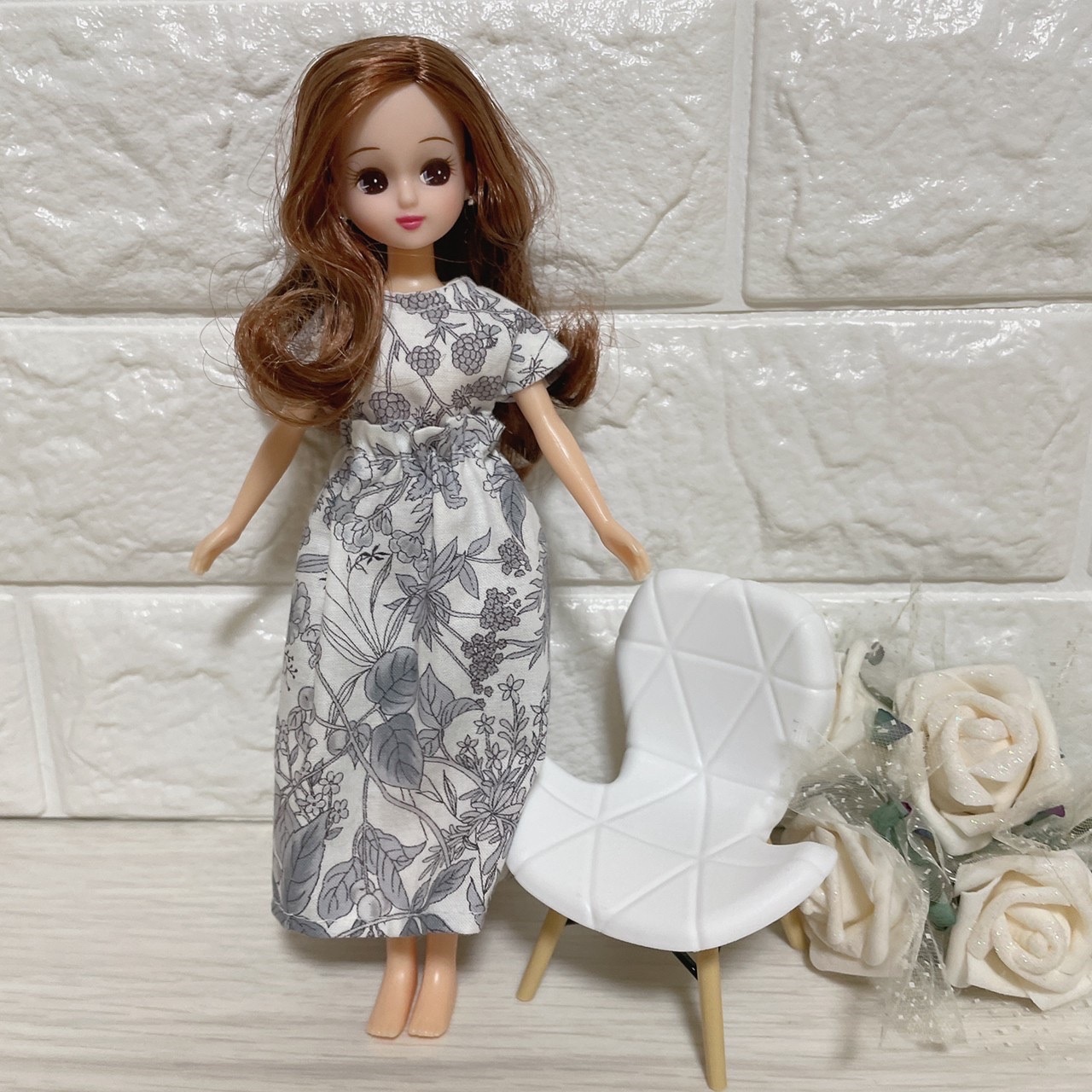 No.9リカちゃんバック付き花柄ワンピ　ハンドメイド リカちゃん セットアップ ワンピース 花柄ワンピース シック