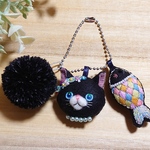 cat & fish  〜mermaid〜  ネコの刺繍キーホルダー