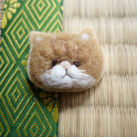 ぶちゃかわねこブローチ