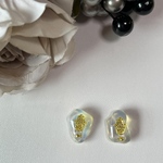 _Hamsa's hand_ ピアス イヤリング　ハムサ　ハムサの手　天然石　ミルキークォーツ