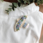 刺繍ブローチ🕊鳥とお花＊紫陽花