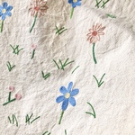 お花畑の手刺繍タペストリー　マルチカバー