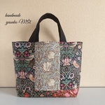 M☆ウィリアムモリスのトートバッグ handmade 両面パッチワーク【7】